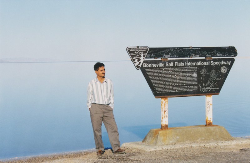 002-Bonneville Salt Flats Speeday on the way to Reno.jpg